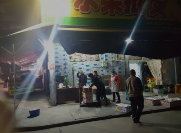 西南商貿(mào)城19區(qū)水果商戶(hù)